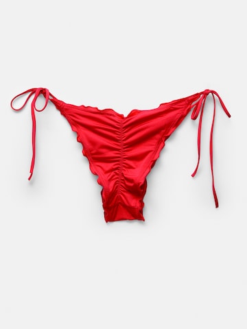 Bas de bikini Pull&Bear en rouge