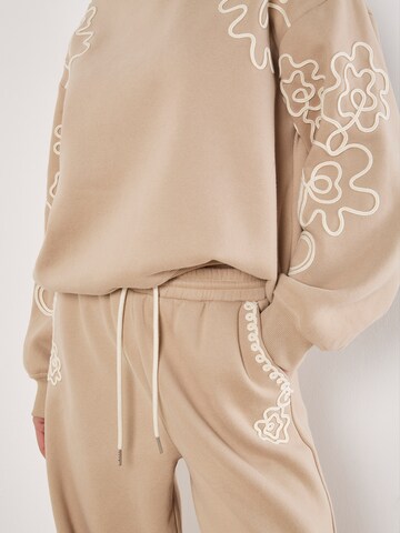 Apricot Regular Pants ' ' in Beige