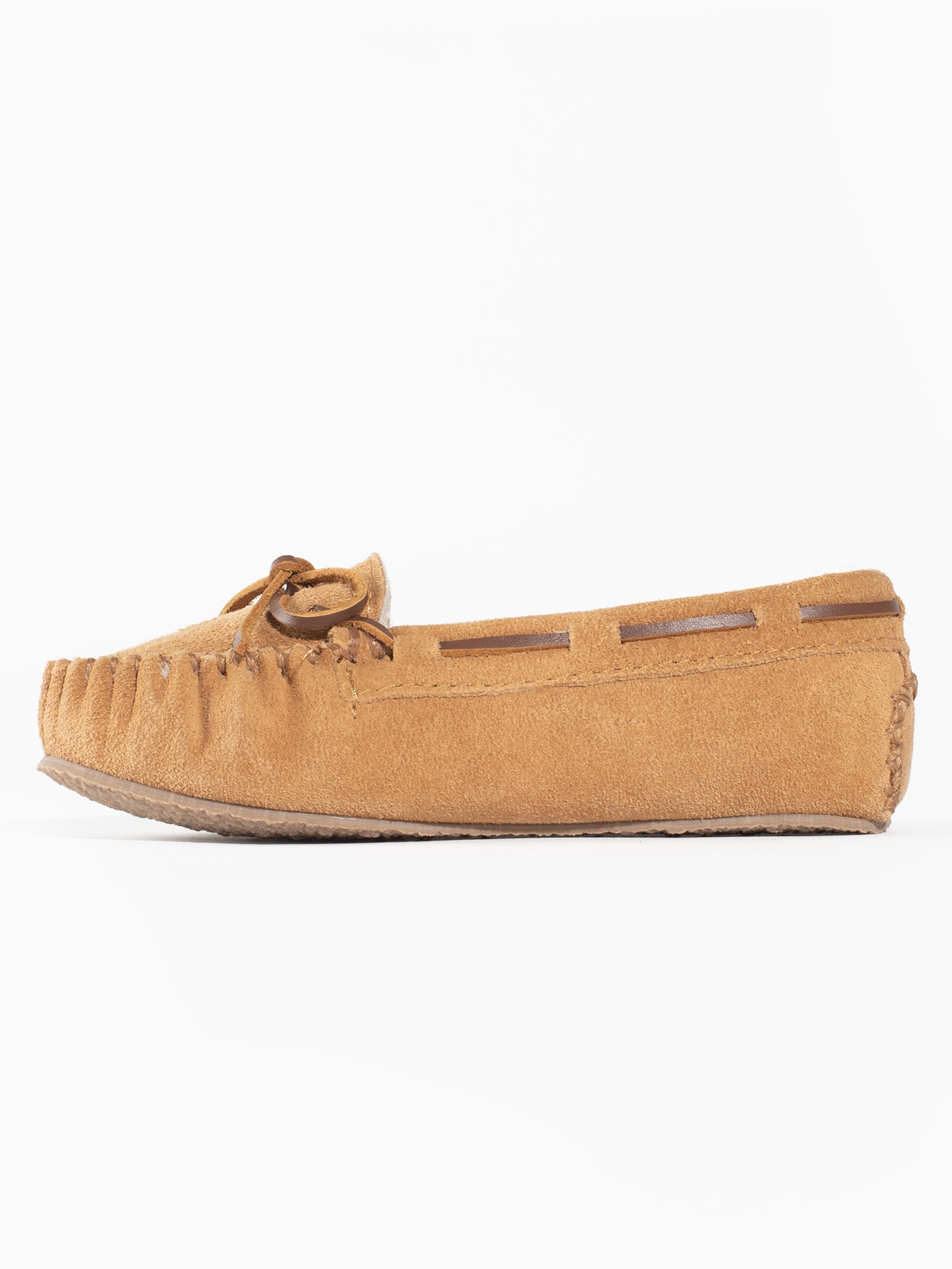 Scarpa bassa 'Cassie' di Minnetonka in beige: frontale