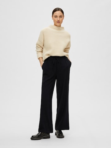 SELECTED FEMME Loose fit Pants 'Viva-Gulia' in Black