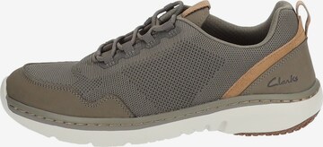 Baskets basses CLARKS en vert