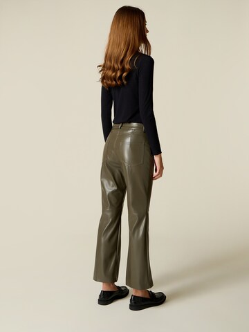 évasé Pantalon oltre en vert