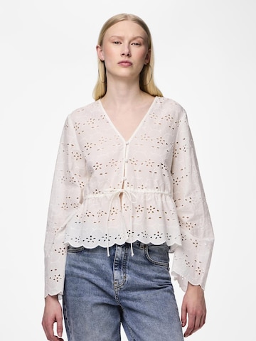 PIECES - Blusa 'ARMORINE' en blanco: frente