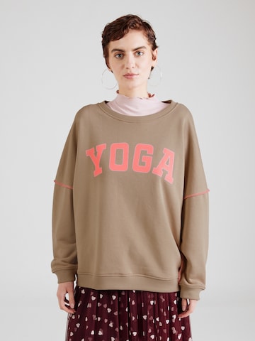 Sweat-shirt 'Yoga' miss goodlife en beige : devant