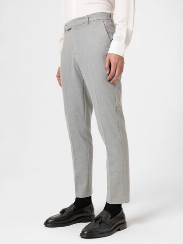 Antioch Regular Trousers with creases 'Luka' in Grey