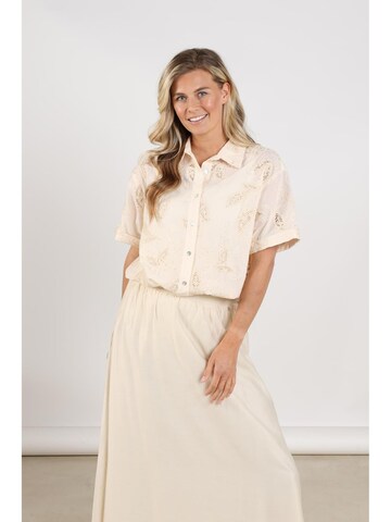 nukus Blouse in Beige: voorkant