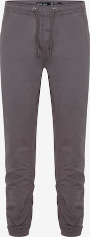INDICODE JEANS Tapered Chino Pants in Grey: front