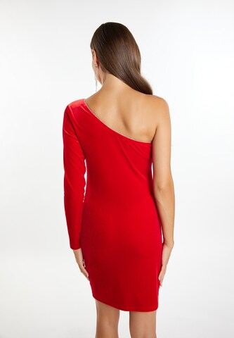 faina Cocktail Dress in Red