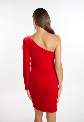 faina Cocktail dress in Red