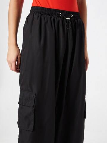 SISTERS POINT Wide Leg Hose 'NECA' in Schwarz