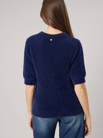 Deeluxe Sweater in Blue