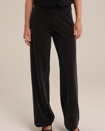 WE Fashion Flared Broek in Zwart: voorkant