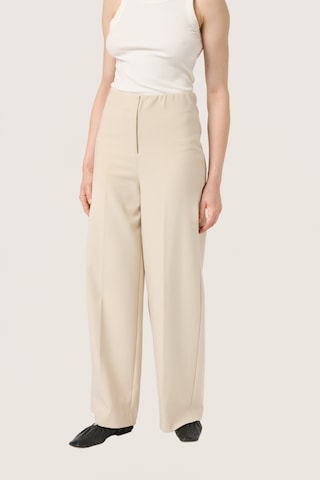 Wide leg Pantaloni con piega frontale 'Corinne' di SOAKED IN LUXURY in beige