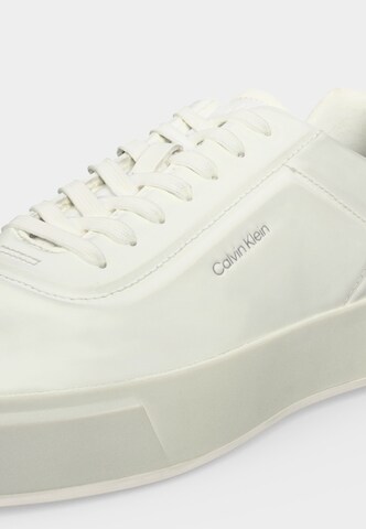 Calvin Klein Sneaker in Weiß