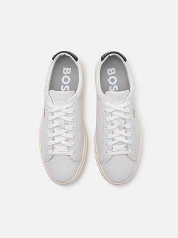 Baskets basses 'Kieran' BOSS en blanc