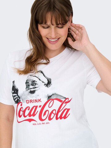 ONLY Carmakoma Тениска 'CARCOCA COLA XMAS' в бяло