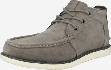 TOMS Chukka boots in Grey: front