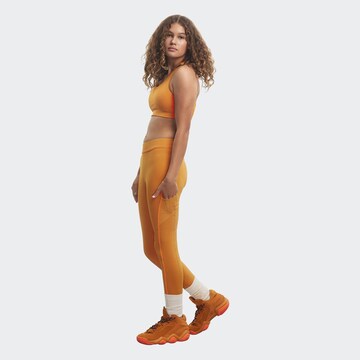 ADIDAS ORIGINALS Bustier Sport onderkleding 'Ivy Park' in Oranje