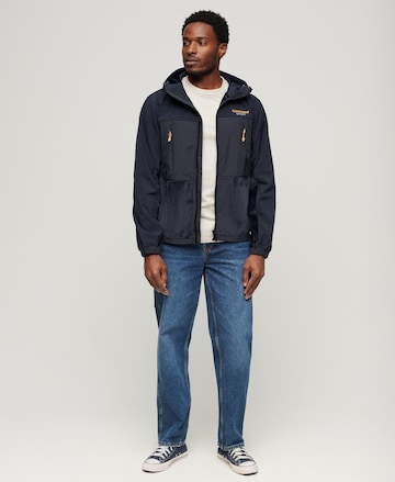 Veste fonctionnelle Superdry en bleu