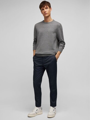 HECHTER PARIS Sweater in Grey