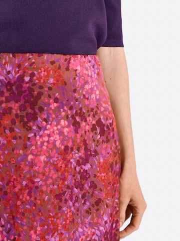 Rich & Royal - Falda en rojo
