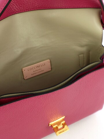 Coccinelle - Bolso de hombro 'Leather shoulder bag Arlettis Coccinelle' en rosa