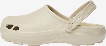 Clogs di Pull&Bear in beige