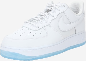 balts Nike Sportswear Zemie brīvā laika apavi 'AIR FORCE 1 07': no priekšpuses