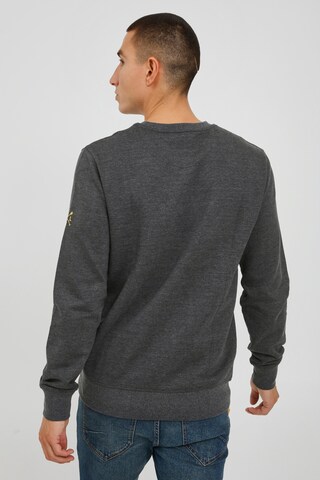 !Solid Sweatshirt 'Kani' in Grau