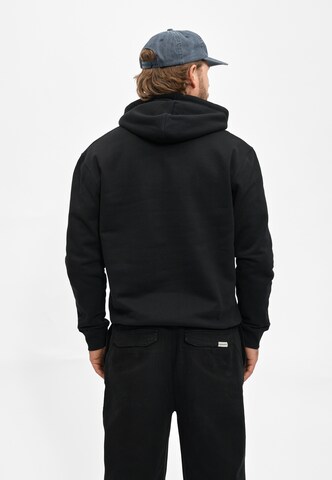 Cleptomanicx Sweatshirt 'Möwe Plate' in Black