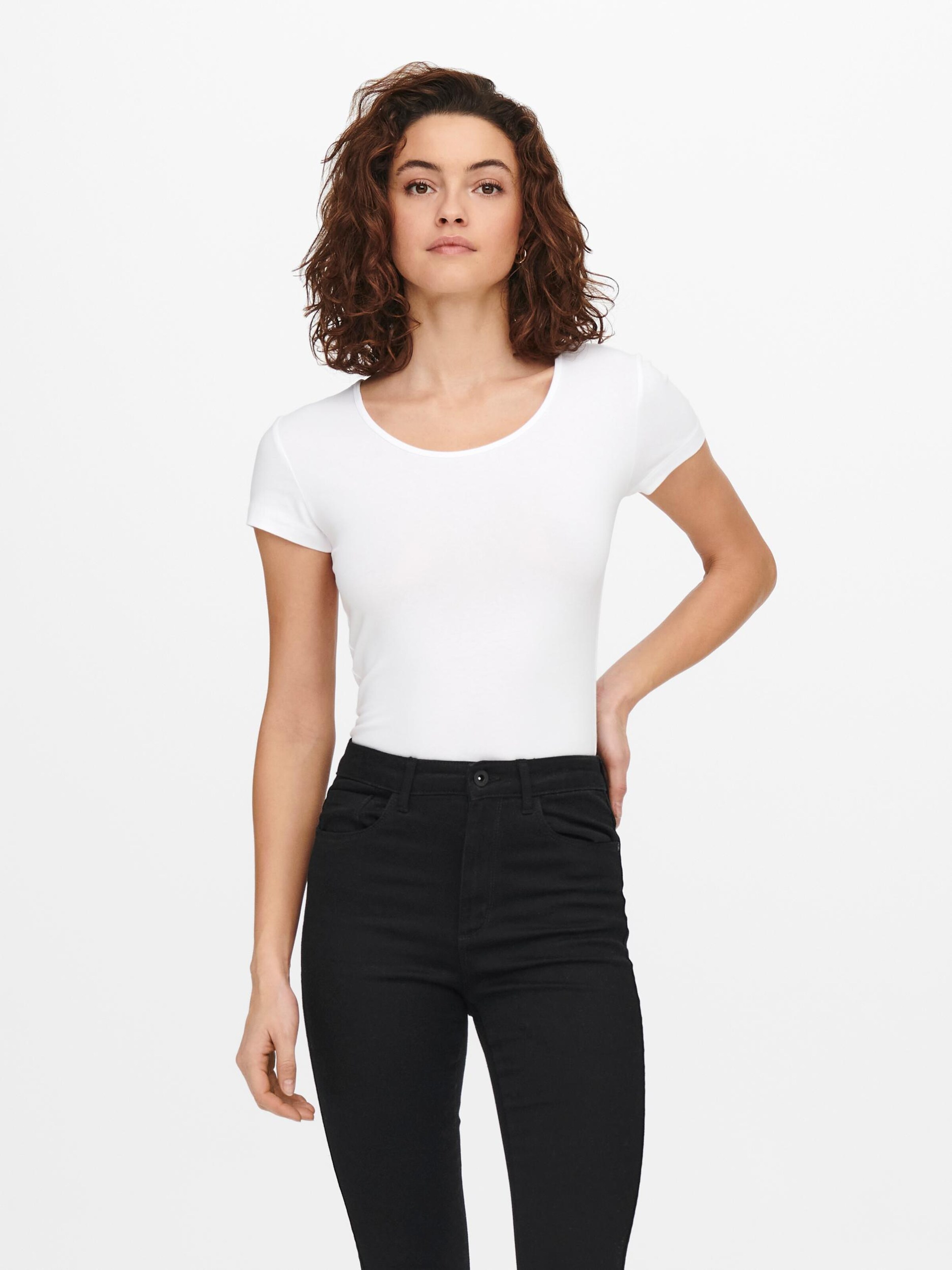 Frauen Shirts & Tops ONLY T-Shirt 'Love' in Schwarz, Weiß - QJ13414 Frauen Shirts & Tops ONLY T-Shirt 'Love' in Schwarz, Weiß - QJ13414
