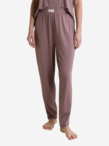 Pantaloncini da pigiama 'Amalia' di ETAM in beige: frontale