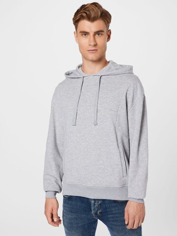 NU-IN Sweatshirt in Grey: front