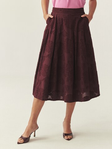 TATUUM Sukňa - Červená: predná strana