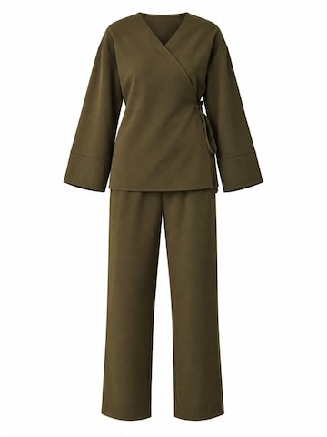 Ethiquet - Roupa de casa em verde: frente