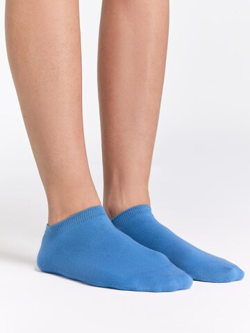 Albero Natur Ankle Socks in Blue: front
