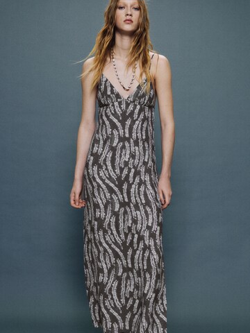 Rochie de vară de la Pull&Bear pe albastru: față