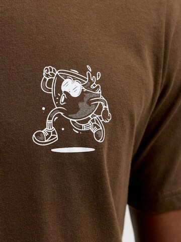T-Shirt 'JJBrewy' JACK & JONES en marron