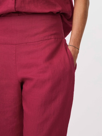 Masai Regular Hose in Rot