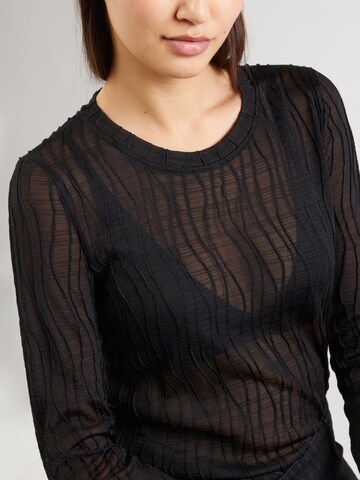 melns NÜMPH T-Krekls