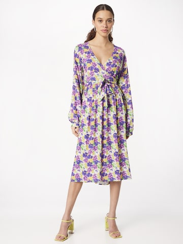 Robe 'Abigail' Lollys Laundry en violet : devant