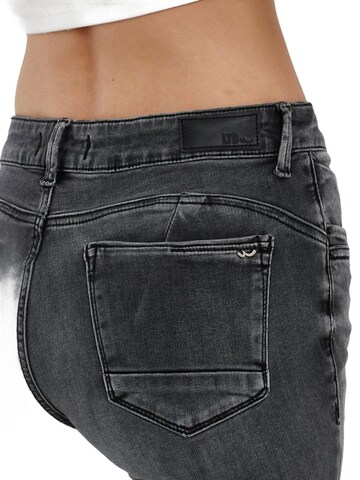 évasé Jean 'Jonna' LTB Jeans en bleu