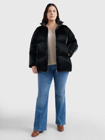 Veste d’hiver Tommy Hilfiger Curve en noir