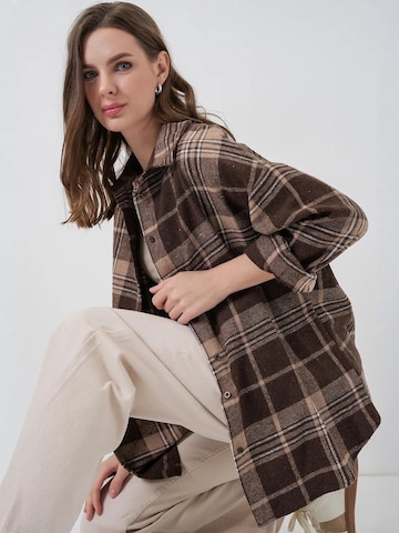 Bigdart Bluse in Braun