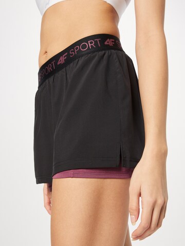 4F Regular Sportshorts in Schwarz