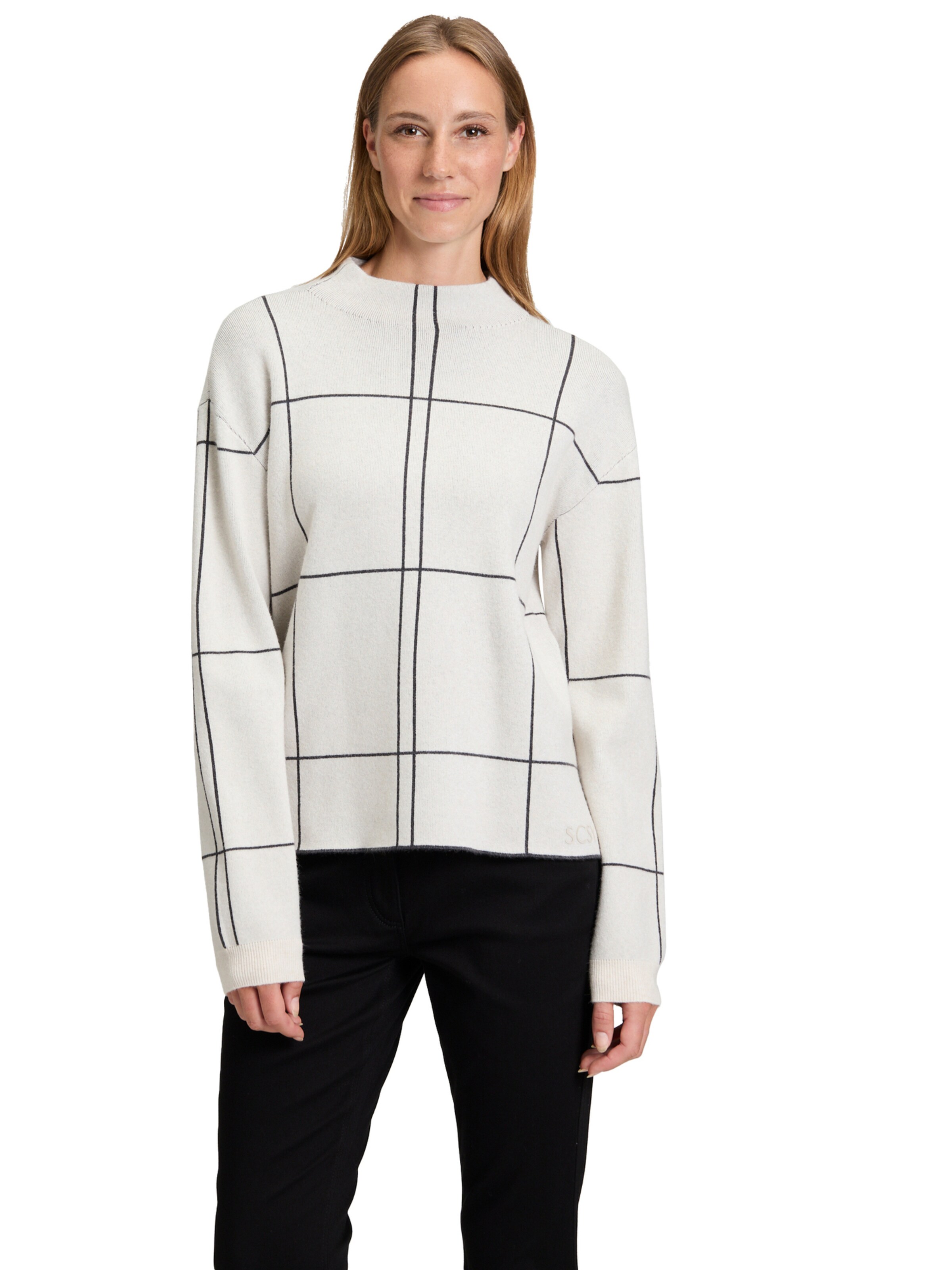 Betty Barclay Sweater in Beige: front