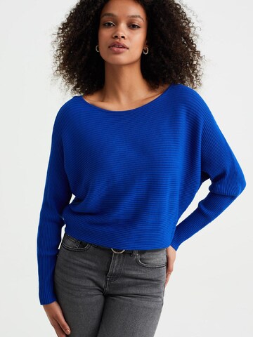 WE Fashion Sweater in Blue: front