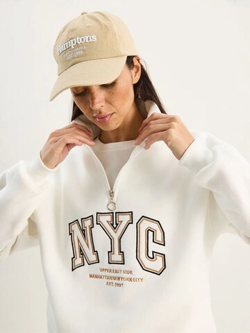 Felpa di Bianco Lucci in bianco