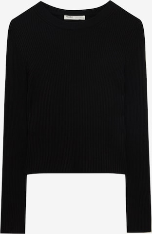 Tricou de la Pull&Bear pe negru: față