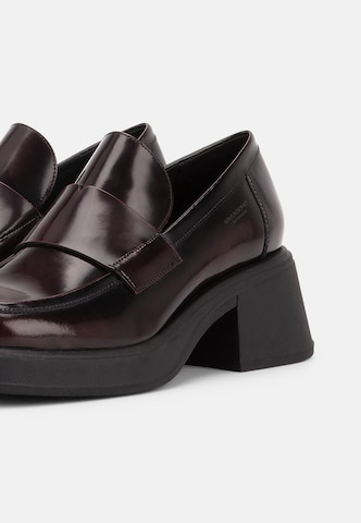 Décolleté con zeppa frontale 'DORAH' di VAGABOND SHOEMAKERS in rosso